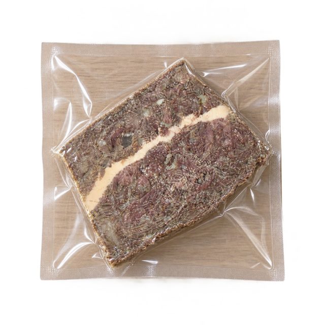 Terrine de bœuf confit au foie gras