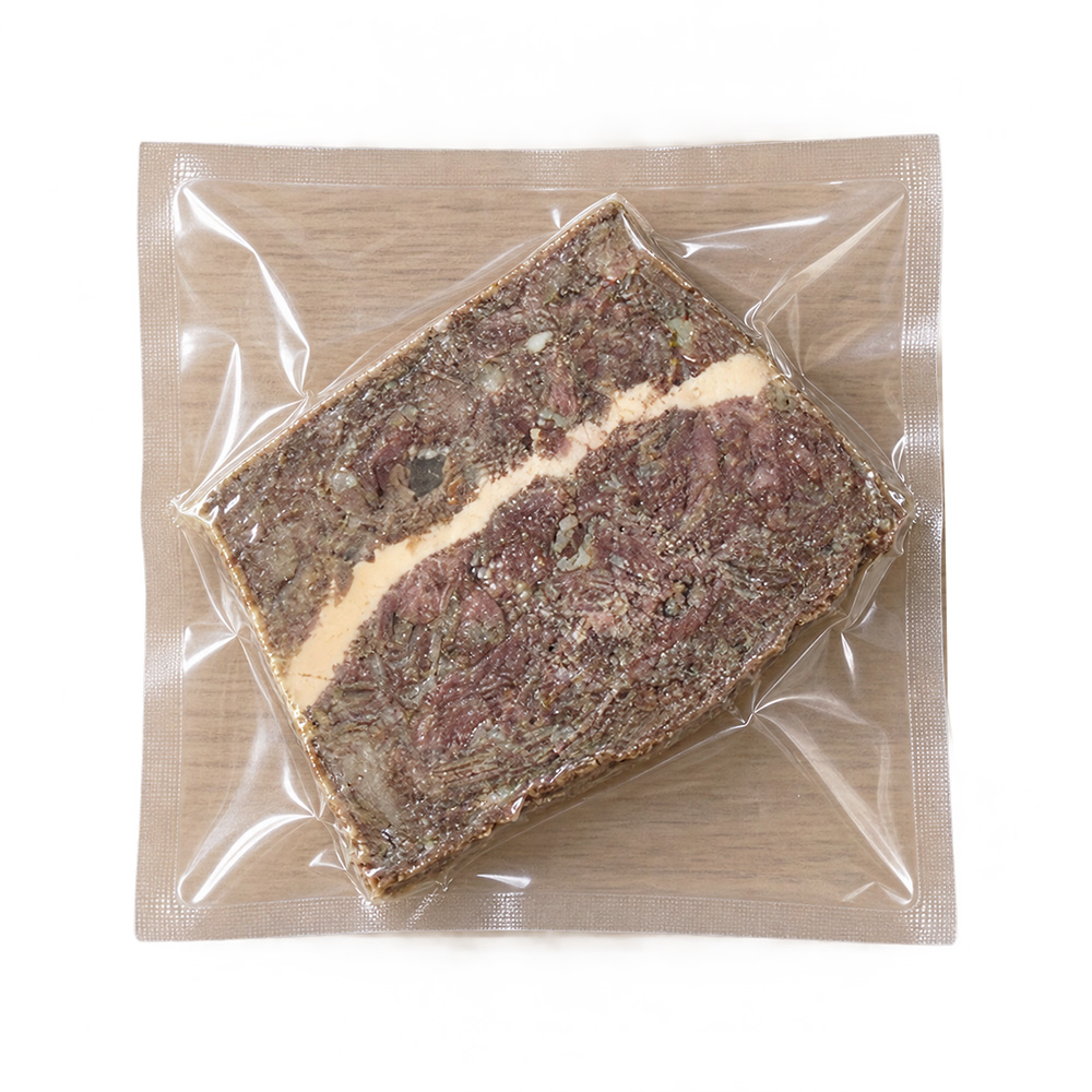 Terrine de bœuf confit au foie gras
